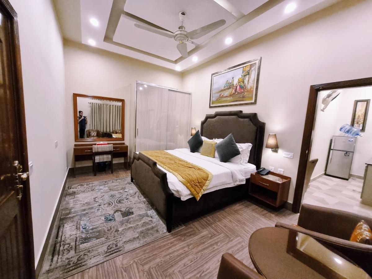 Hayyat Luxury Apartments Lahore Eksteriør bilde