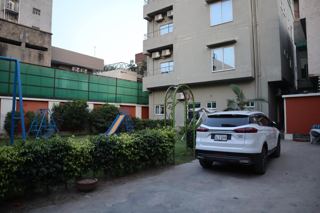 Hayyat Luxury Apartments Lahore Eksteriør bilde