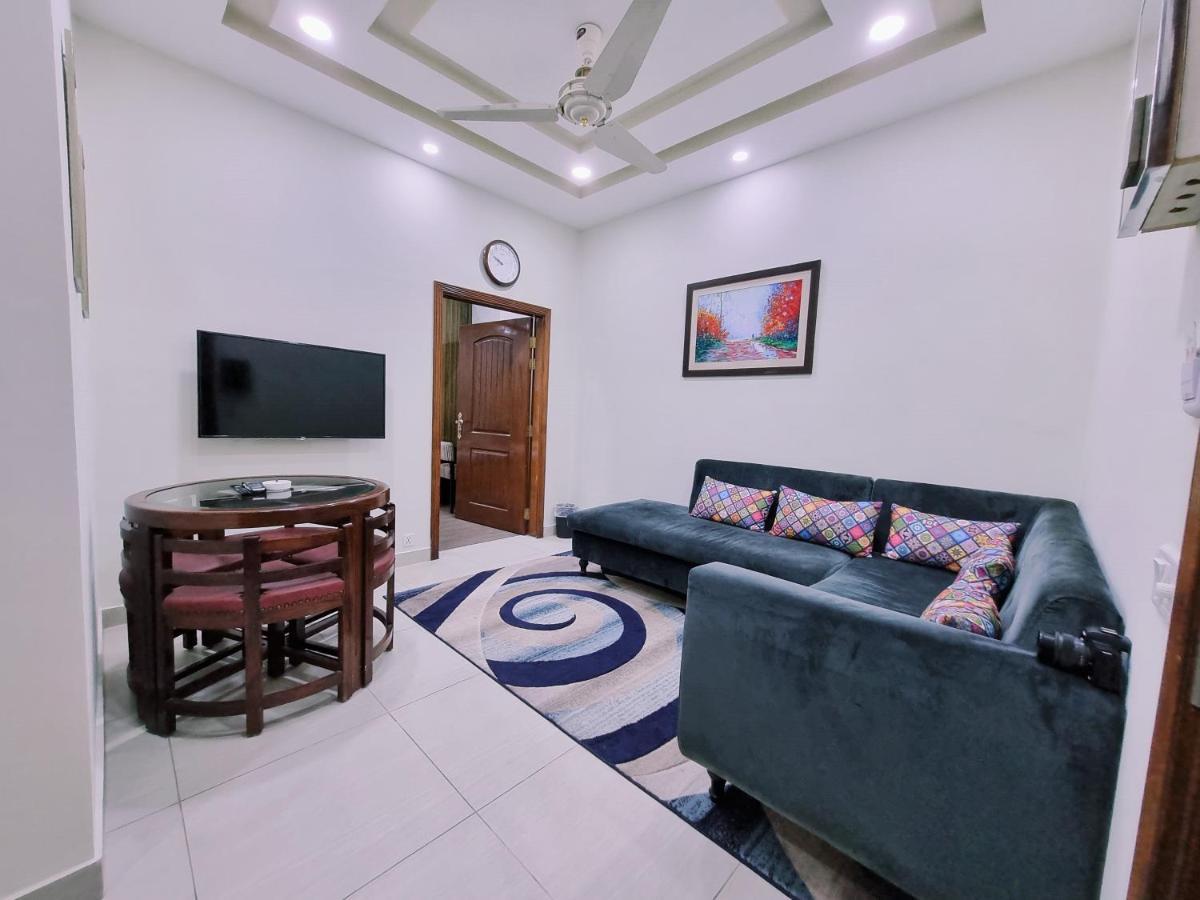 Hayyat Luxury Apartments Lahore Eksteriør bilde