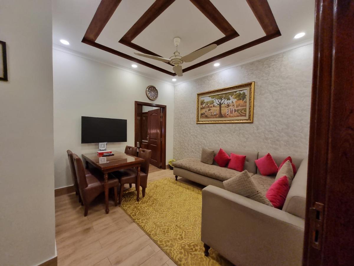 Hayyat Luxury Apartments Lahore Eksteriør bilde